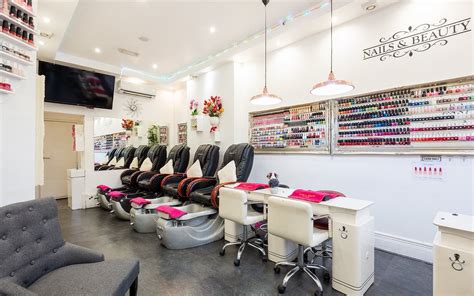 Magoc Beauty Salon: Where Beauty Trends Come to Life